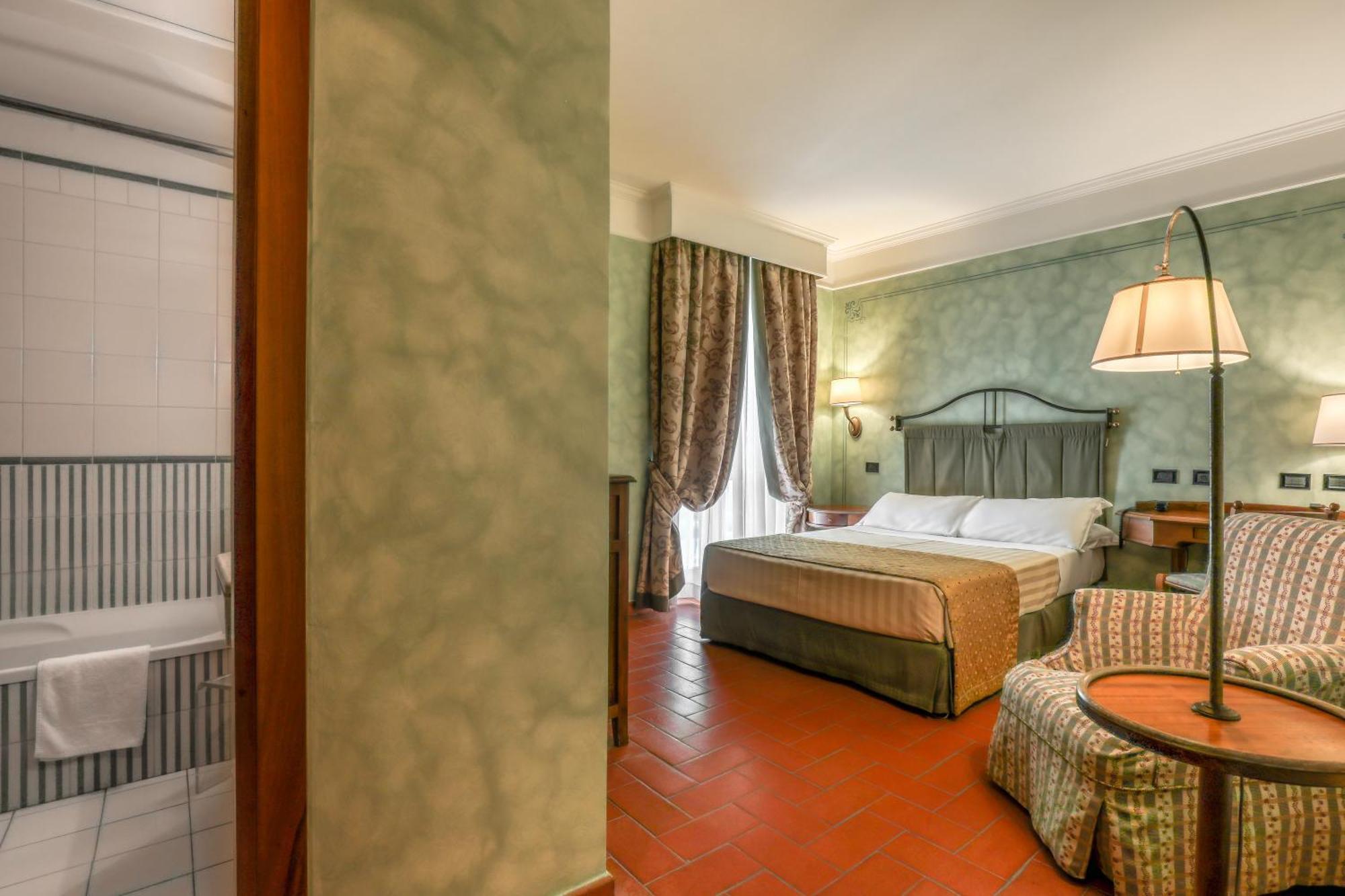 Hotel Ristorante La Pergola Magliano Sabina Chambre photo